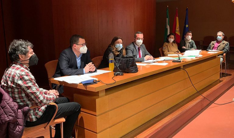 [Actualizado] Publicada convocatoria de 2.500 plazas para las oposiciones de 2022 al cuerpo de maestros en Andalucía.