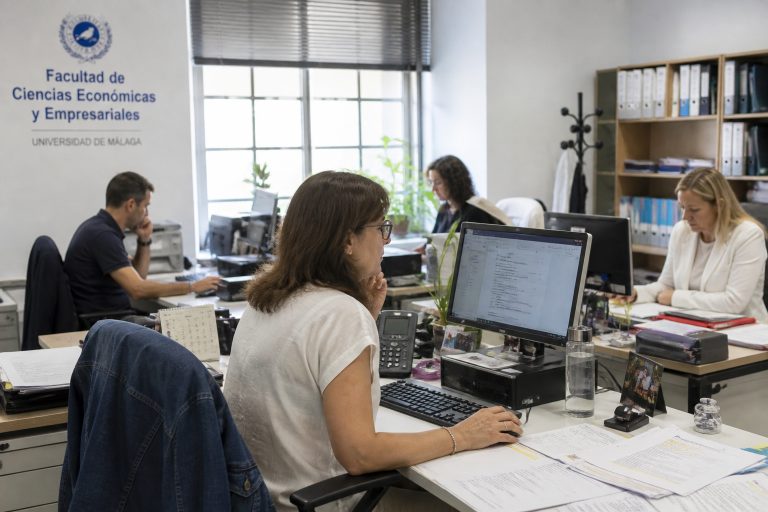 La Universidad de Córdoba convoca 34 plazas de Administrativo requisitos y proceso