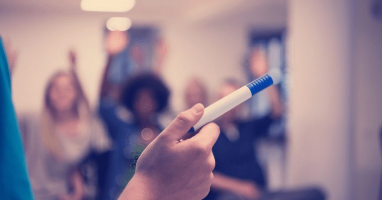 Andalucía convoca 200 plazas de profesores