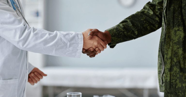 El Instituto Social de la Marina busca 33 médicos